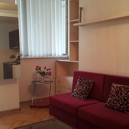 Apartment On Rustaveli Avenue Tbilisi Esterno foto