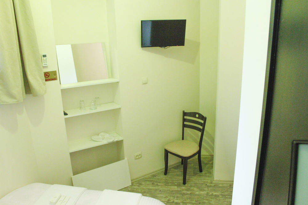 Apartment On Rustaveli Avenue Tbilisi Esterno foto