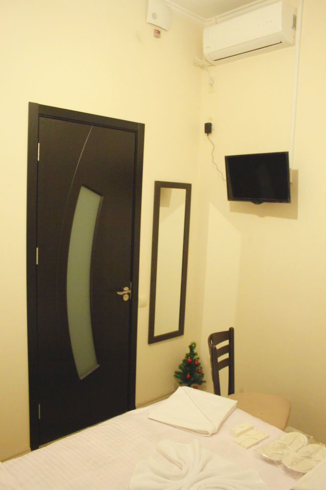 Apartment On Rustaveli Avenue Tbilisi Esterno foto